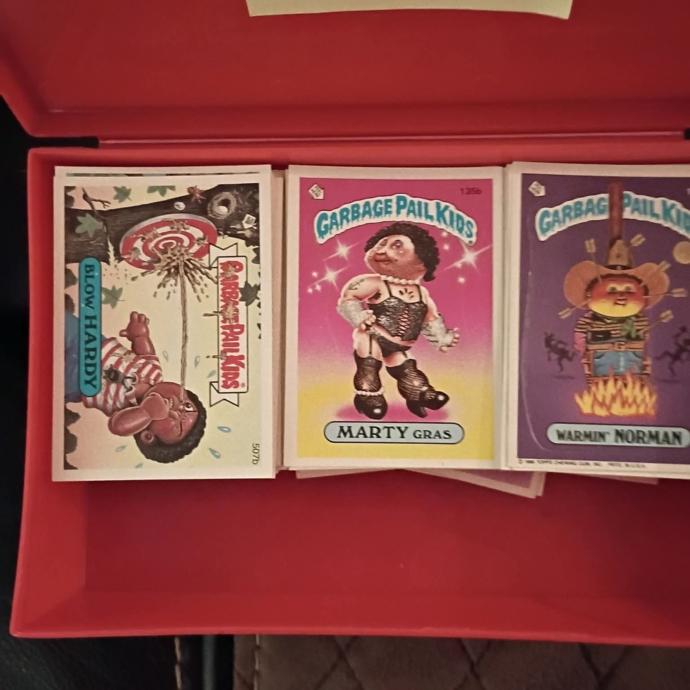 Trading Cards Set - Picture 3 of 4